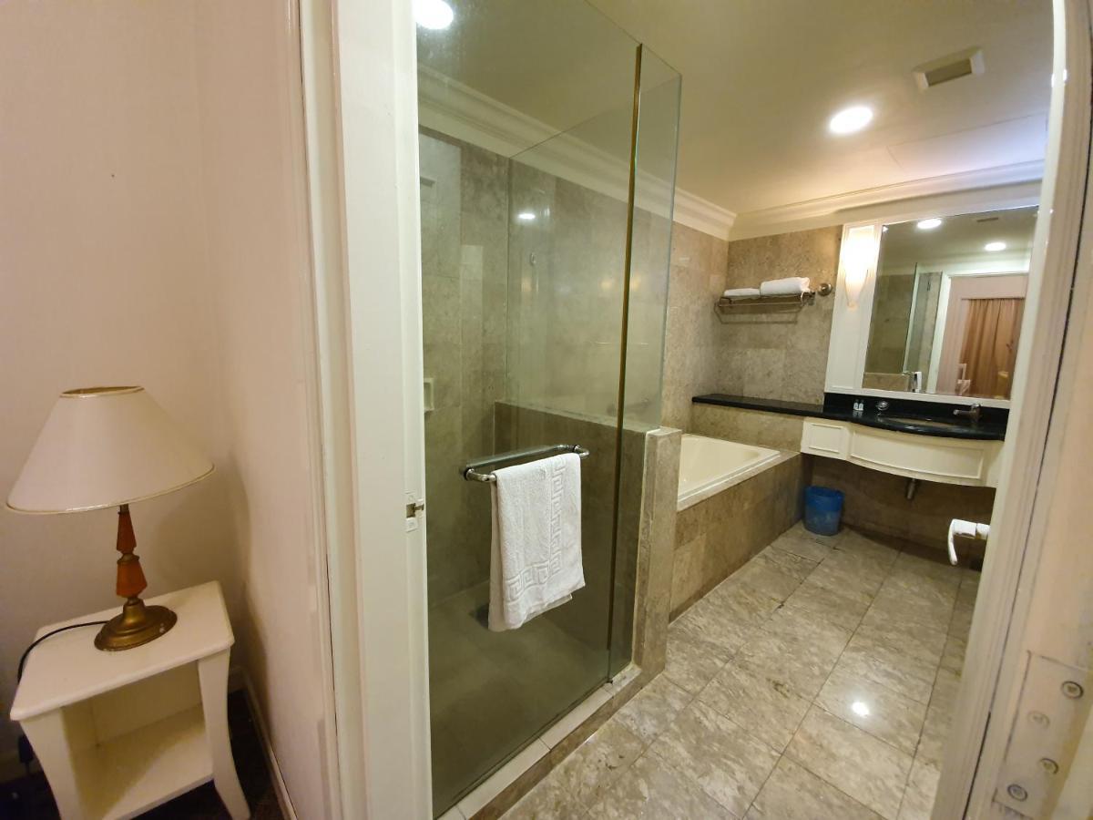Moonlight Service Suite Kuala Lumpur Bagian luar foto